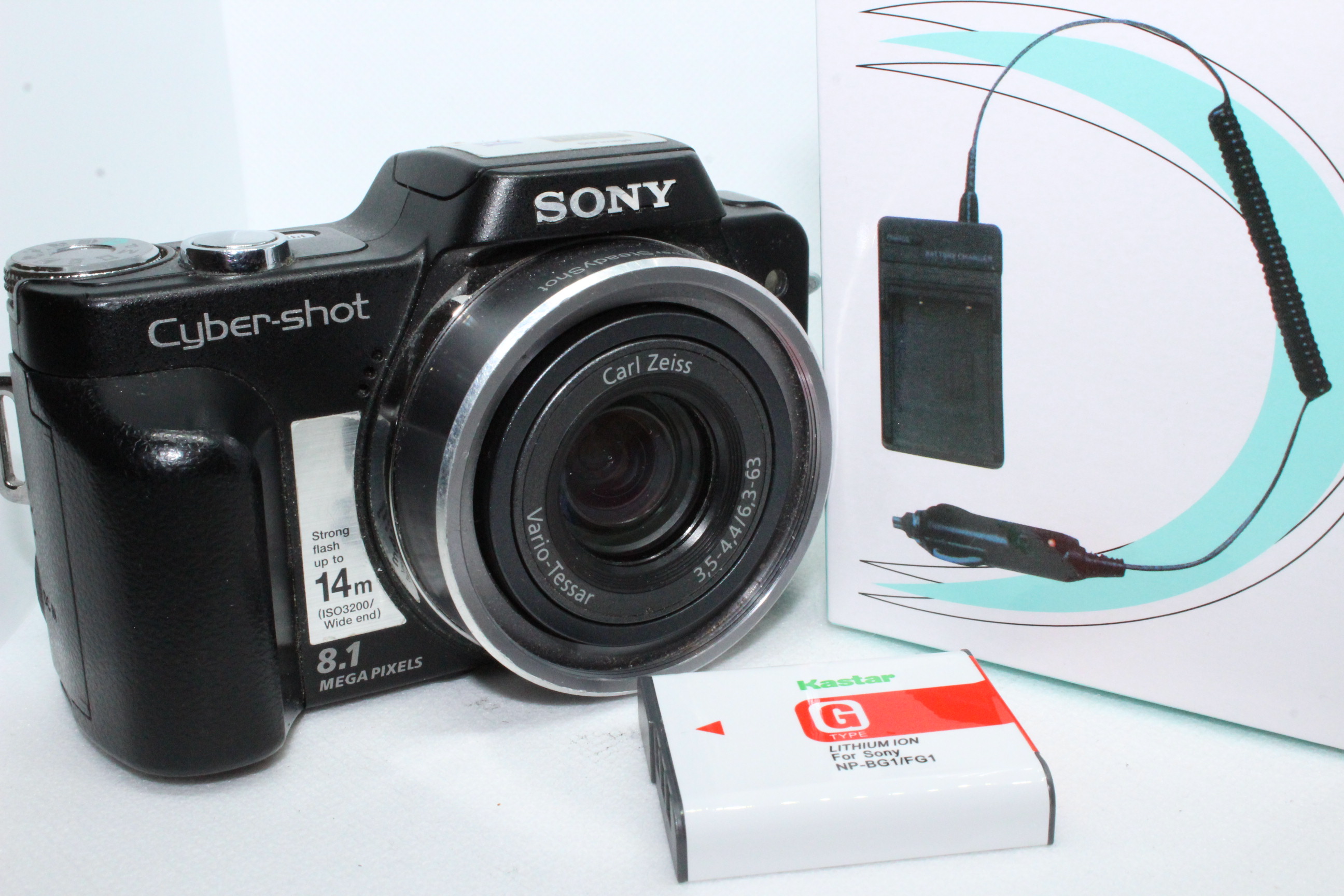 Sony CyberShot DSCH3 8.1MP Digital Camera Black W/ Battery Charger