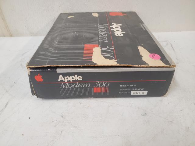 Vintage Original Apple Modem 300 A9M0300 Modem HACF Prop + Accesories - Picture 4 of 5