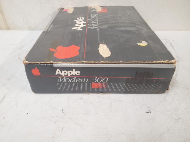 Vintage Original Apple Modem 300 A9M0300 Modem HACF Prop + Accesories - Picture 5 of 5