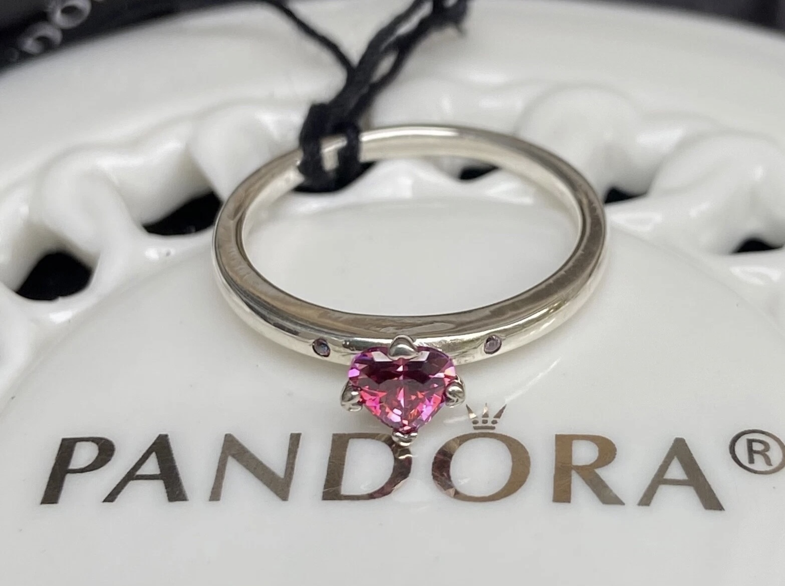Authentic Pandora Sparkling Red Heart Ring #196574CZRMX - Picture 8 of 12