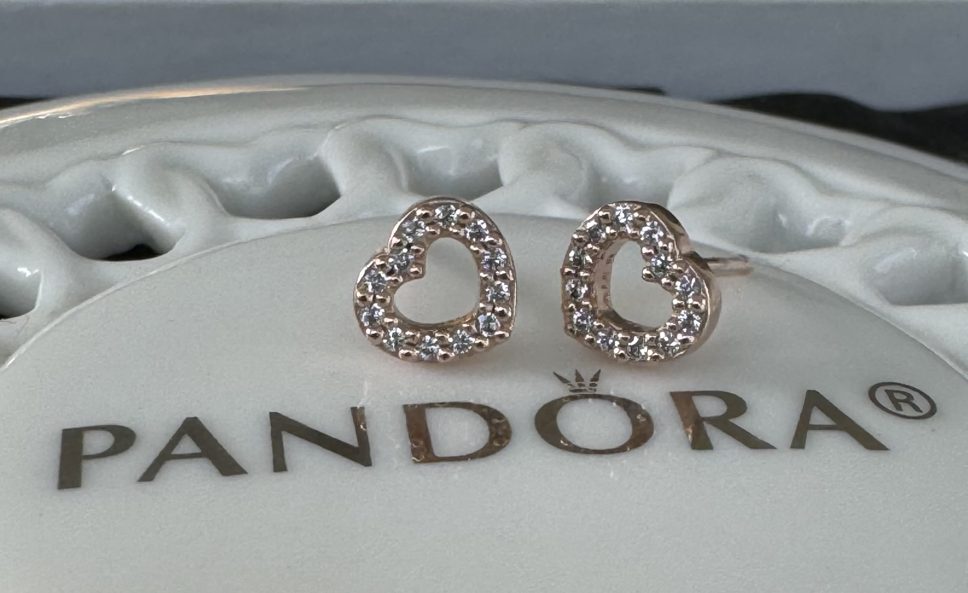 Authentic Pandora ROSE Open Heart Stud Earrings #280528CZ | eBay