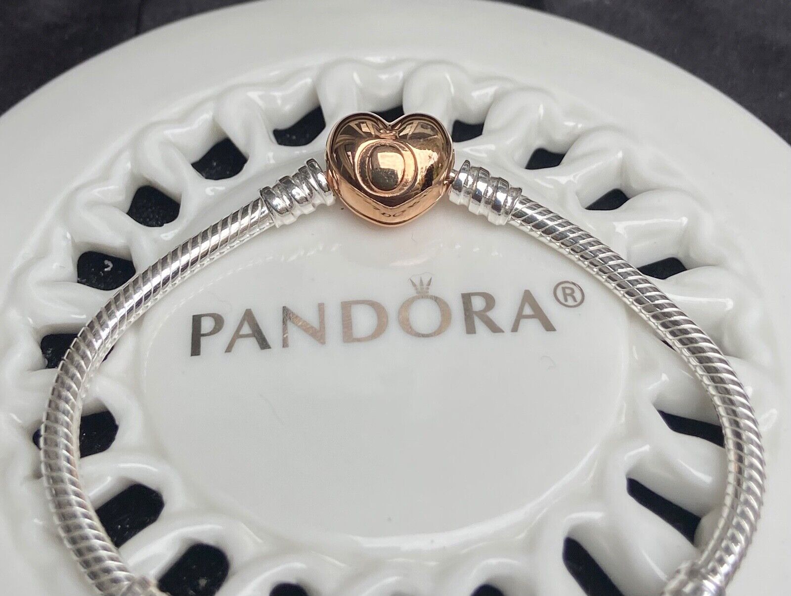 Authentic Pandora MOMENTS Heart Clasp Snake Chain Bracelet #580719