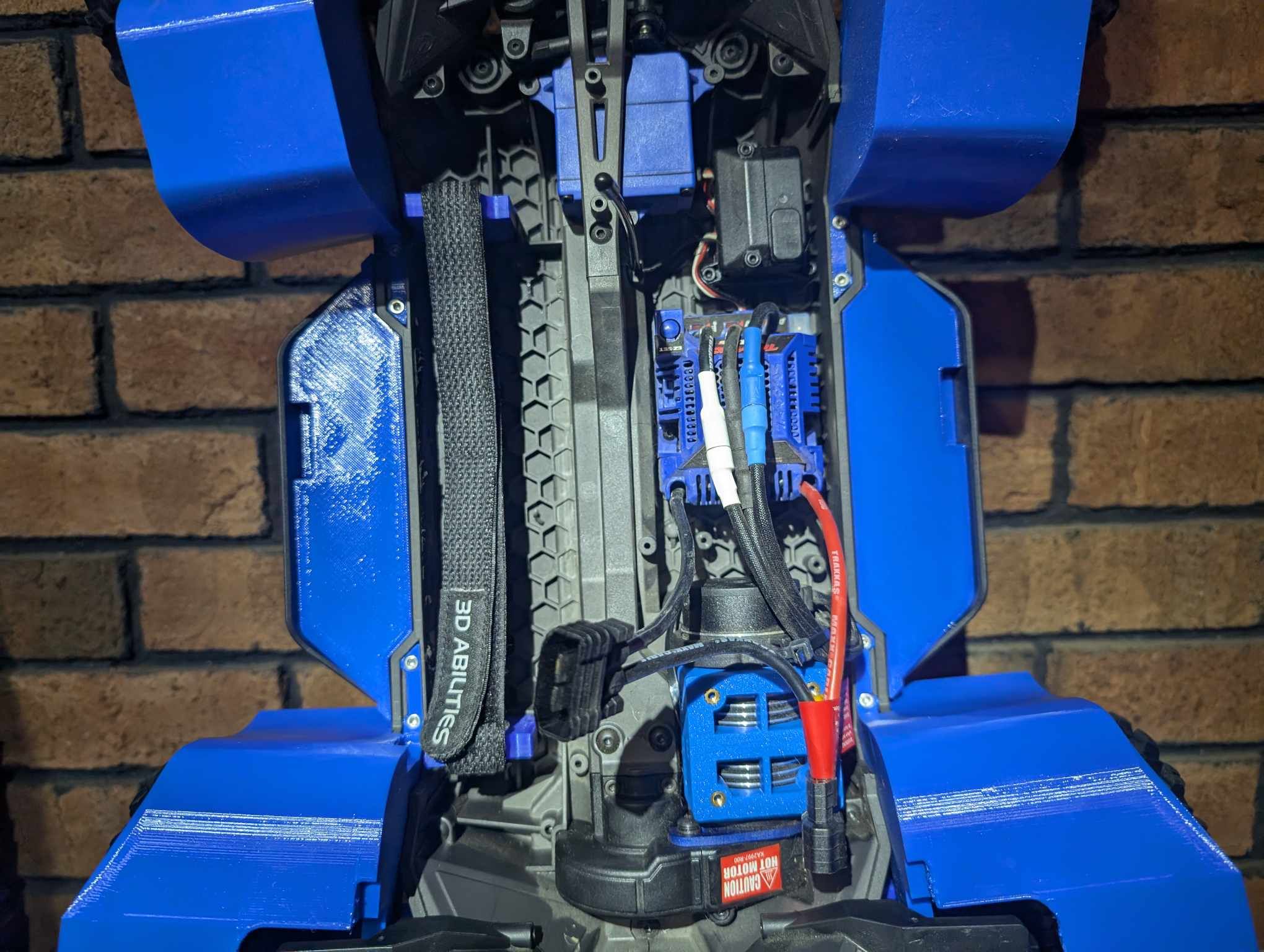 Side Covers - Compatible w/ Maxx Slash - Picture 13 of 14