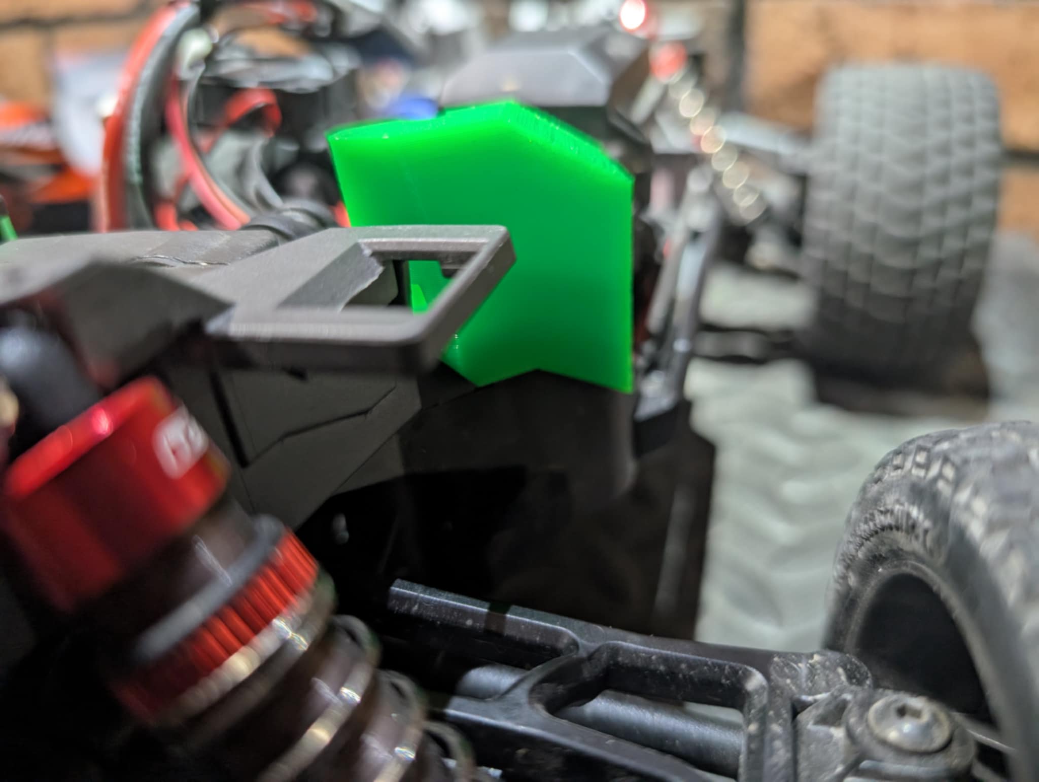 Guardabarros de chasis - Compatible con Traxxas Mini XRT - Imagen 10 de 11
