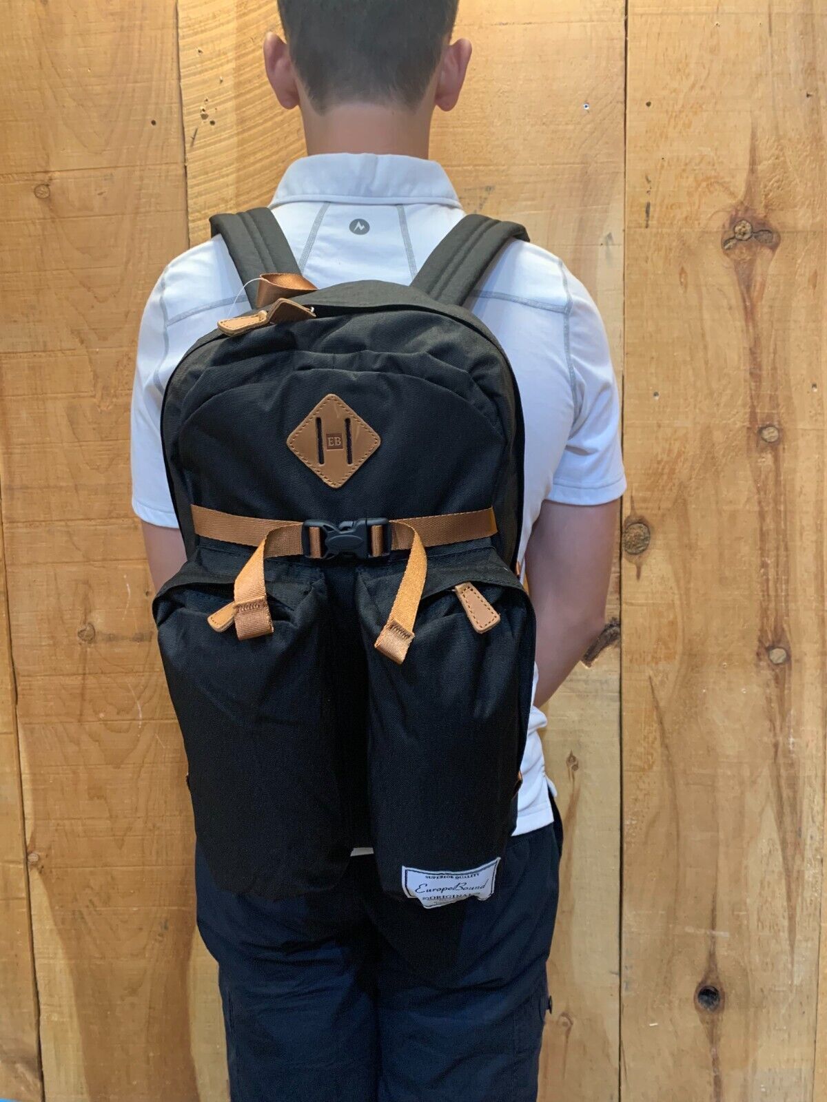 Europe Bound Day Hiker 32 L Day Pack for Urban and Outdoor Adventures - Picture 10 of 12