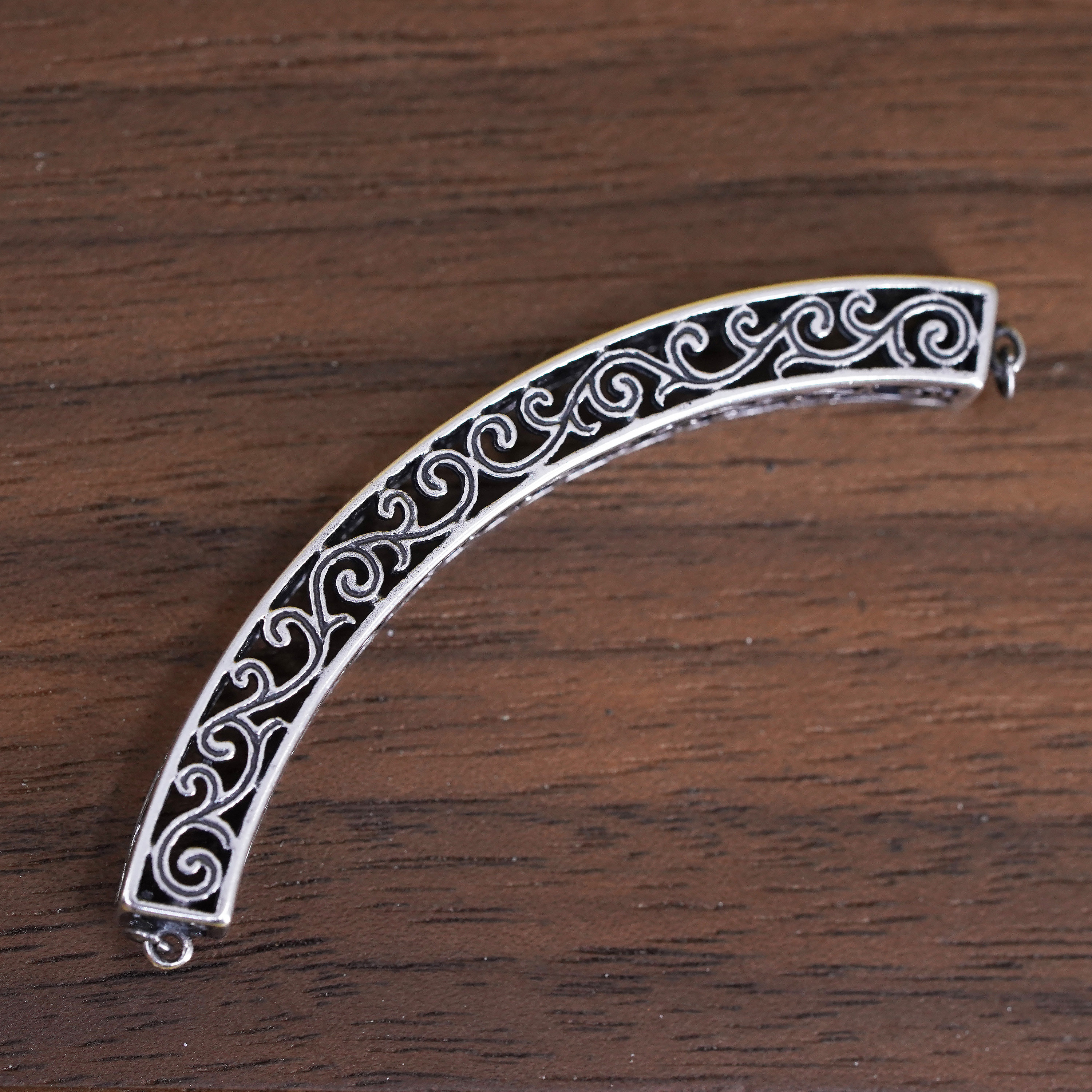 Vintage Sterling silver handmade pendant, 925 filigree curve product image view 3