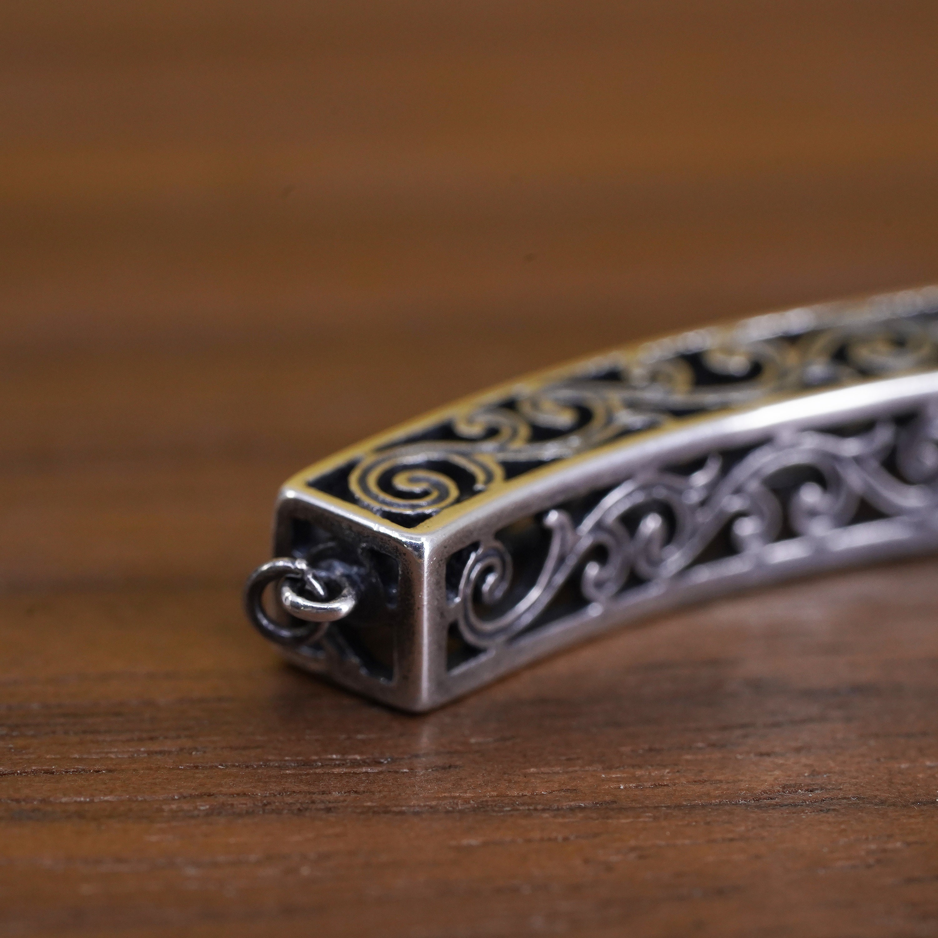 Vintage Sterling silver handmade pendant, 925 filigree curve product image view 6
