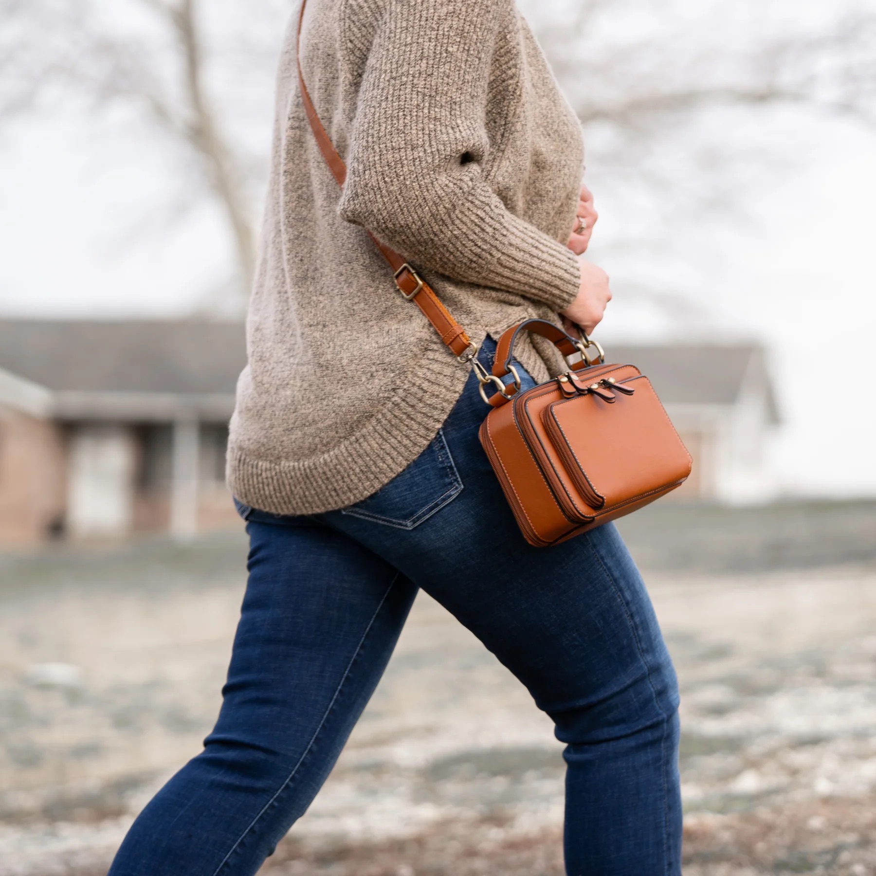 Jessie James Womens Pandora Compact Concealed Carry Crossbody