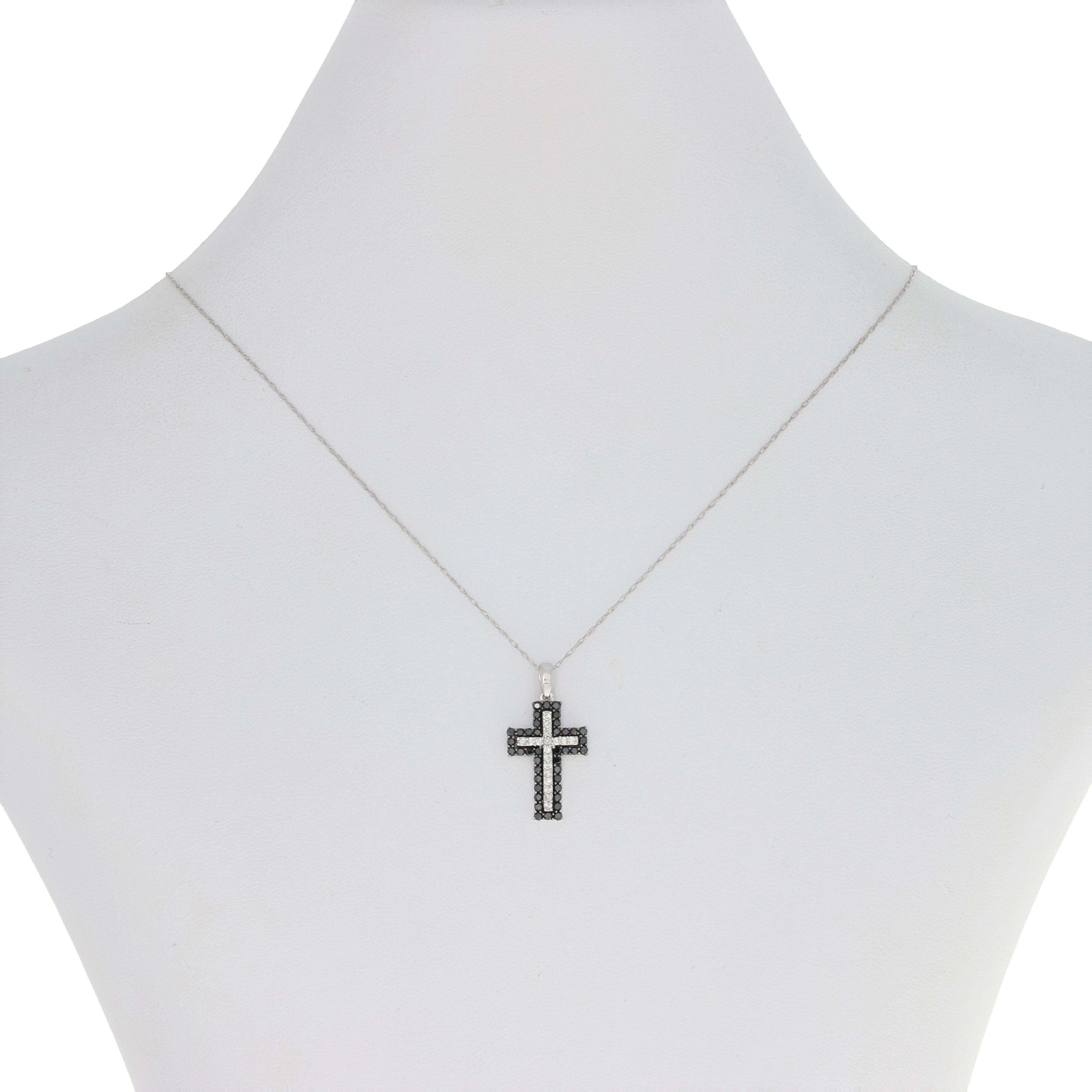 .26ctw Round Brilliant Diamond Cross Pendant Necklace 19 1/2" 10k