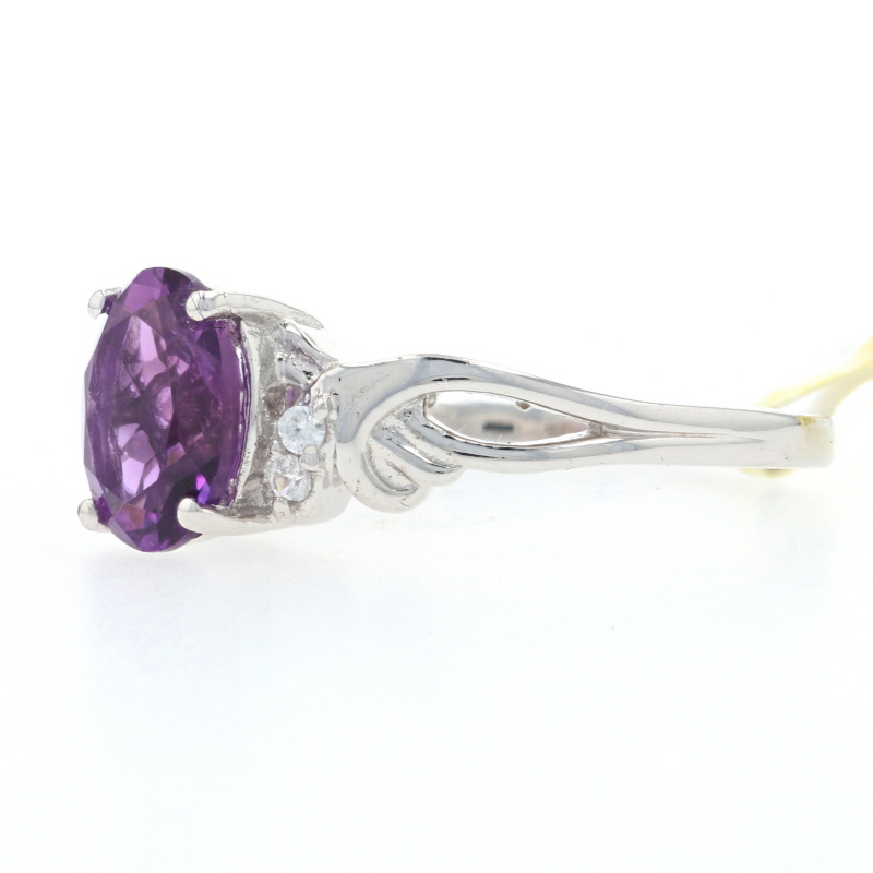 1.95 ctw. Amethyst Ring in 925 Sterling Silver