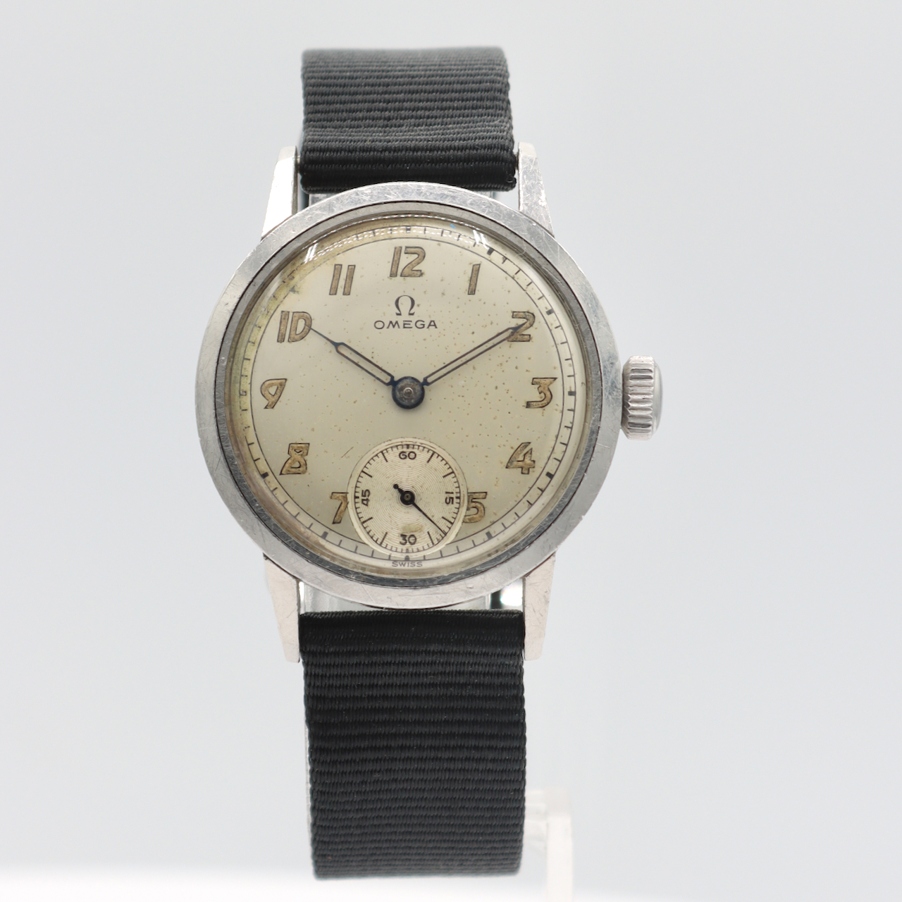 Vintage 30mm Omega 2162 WW2 Military Style Men's Mechanical